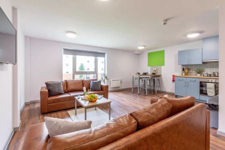 Premium En-suite | Marshall Court - Photo 2