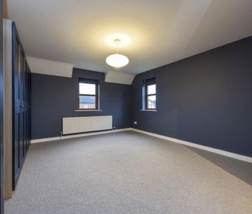 1 Henley Hall, St James, Royal Hillsborough, BT26 6RZ - Photo 1