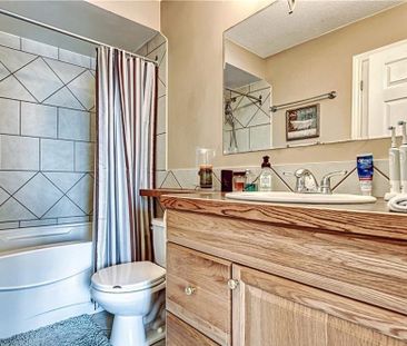 Spacious 3-Bedroom Home in Welland! - Photo 6