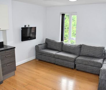 5 bedroom townhouse to rent - Photo 1