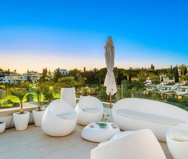 4 bedroom luxury Villa for rent in Marbella, Andalusia - Photo 5