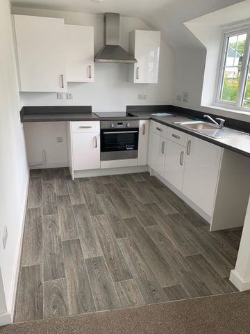 2 Bed Flat, Excel Drive, B11 - Photo 5