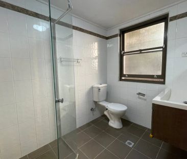 Well-Presented Two Bedroom Apartment in Convenient Penshurst Location - Photo 3