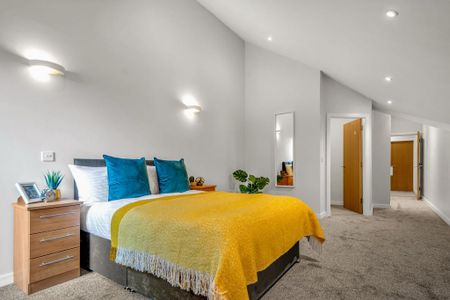 3 bedroom flat to rent - Photo 5