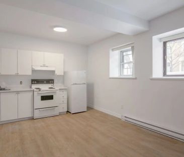 539 Prince-Arthur west — Studio - unit 1 - Photo 1