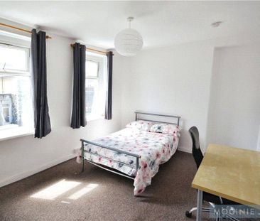 5 bedroom semi-detached house to rent - Photo 6