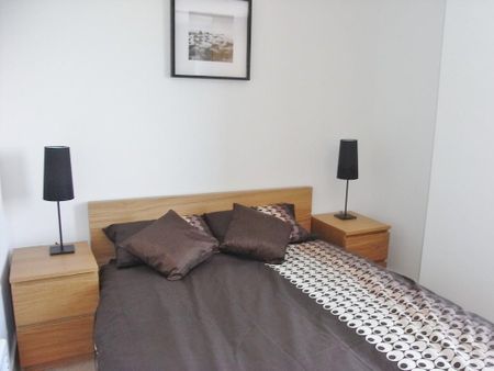 2 bedroom apartment to rent - Photo 3
