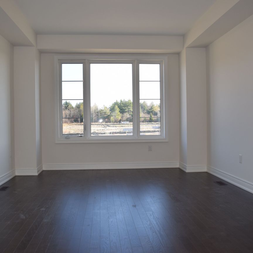 For Lease - 2958 Whites Road, Pickering, Ontario - Photo 1