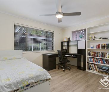 4 Bedroom plus ENORMOUS extra game room house in Sunnybank Hills $6... - Photo 6
