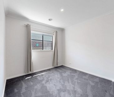 3 Allure Dr, Greenvale, Vic 3059 - Photo 2