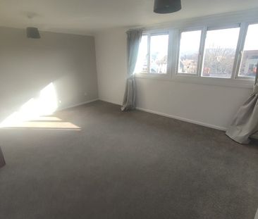 2 Bed Maisonette, Cliff Street, S11 - Photo 1