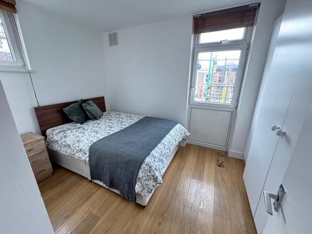 2 Bed Flat, Guildford Road, SW8 - Photo 4