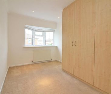 3 bedroom terraced house to rent - Photo 6