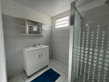 Location Appartement 44m² 2 pièces Fort de france - Photo 5