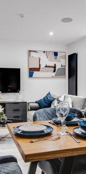 6 bedroom house to rent - Photo 1