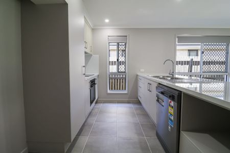 BRAND NEW HOME - READY TO MOVE IN! - Photo 4