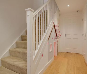 4 bedroom detached house to rent - Photo 3