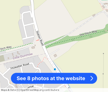 Charles Moore Place, CM6 - Photo 1