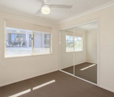 Beachside Townhouse - Located one street back from beach - ALL OPEN... - Photo 5