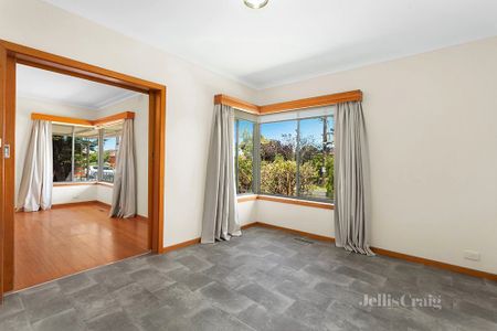 2 Nancye Drive, Lalor - Photo 5