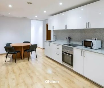 Carrer de Troia, Valencia, Valencian Community 46007 - Photo 2