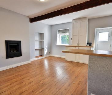 2 bedroom terraced house to rent - Photo 2
