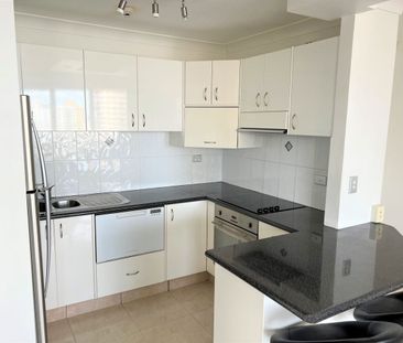 BreakFree Cosmopolitan - One Bedroom Furnished Apartment - Photo 5