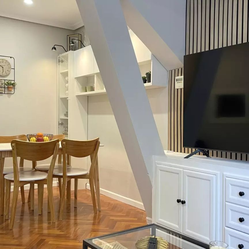 1-bedroom apartment for rent in Berruguete, Madrid, some bills included. - Foto 1