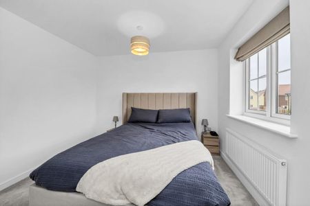 3 bedroom detached house to rent - Photo 3