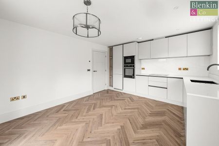 2 bedroom ground floor flat to rent - Photo 2