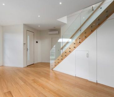 1/89 Wyong Street, Keilor East VIC 3033 - Photo 2