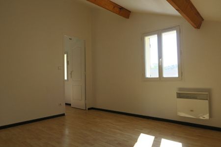 LOCATION : appartement de 3 pièces (61 m²) à COMBS LA VILLE - Photo 5