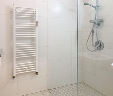 3. OG | 1 Zimmer-Wohnung | 2m² Loggia | Hofseitig - Photo 3