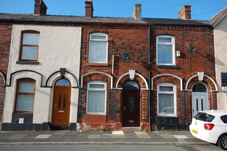2 bedroom terraced house to rent - Photo 2