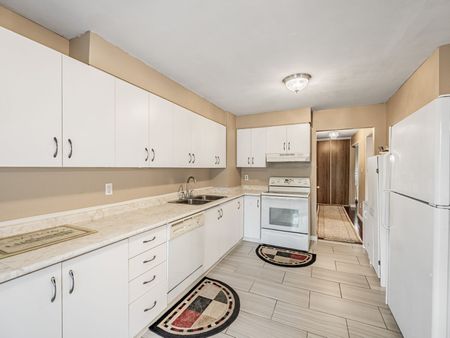 For Lease - 133 Wexford Road, Brampton, Ontario - Photo 4