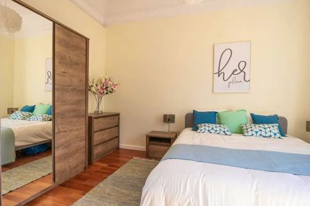 Carrer de Muntaner, Barcelona, Catalonia 08021 - Photo 2