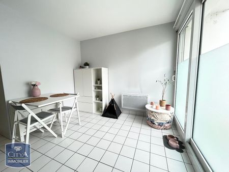 Location Appartement 1 pièce 27m² TOURS 37000 - Photo 2