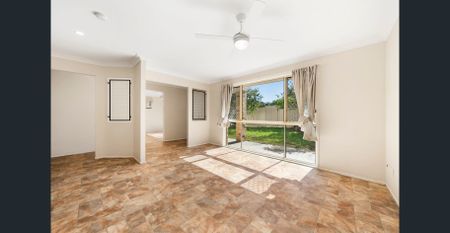 Spacious 4 bedroom family home with Solar - Photo 3