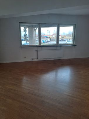 Västra Åsgatan 29 B - Photo 1