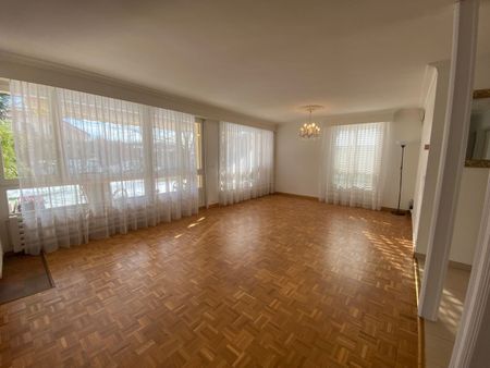 Charming house with garden! - Photo 2