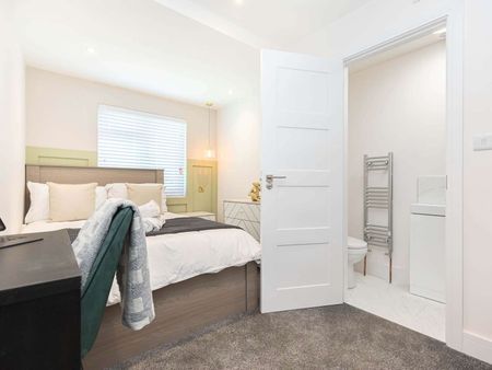Luxury New Double En-Suite Rooms - Photo 3