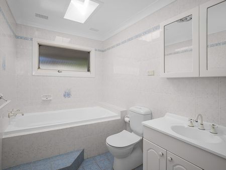 7 Curtin Avenue, Wahroonga NSW 2076 - House For Rent | Domain - Photo 5