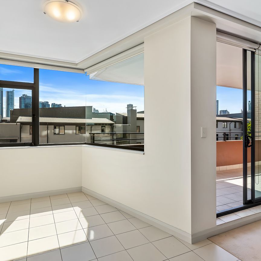 403/21 Cadigal Avenue, Pyrmont NSW 2009 - Apartment For Rent | Domain - Photo 1