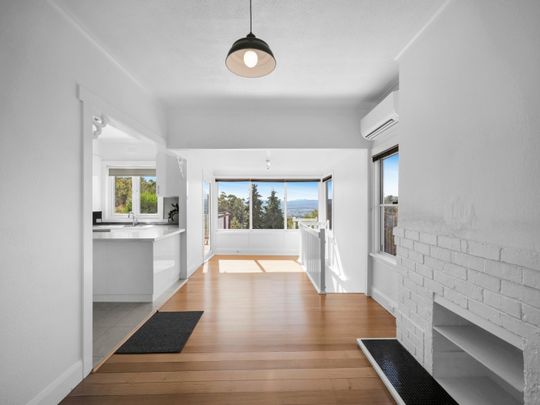 Charming Character Home - Photo 1