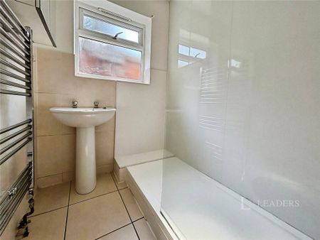 3 bedroom terraced house to rent - Photo 5