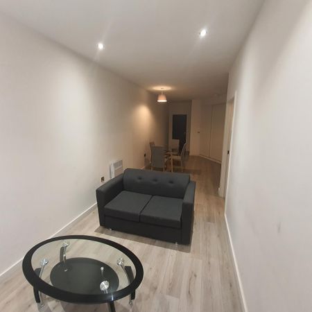 3 bedroom apartment to rent - Photo 2