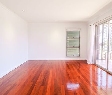 A HIDDEN GEM IN WEST GLADSTONE - STUNNING VIEWS, UNMATCHED CHARACTER! - Photo 1