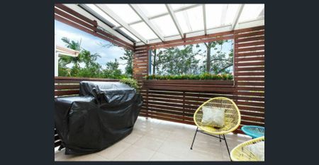 Beautiful Multi-Level Townhouse! - Photo 5