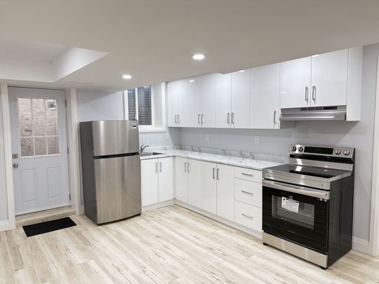 For Lease - Bsmt - 1012 Barton Way, Innisfil, Ontario - Photo 1