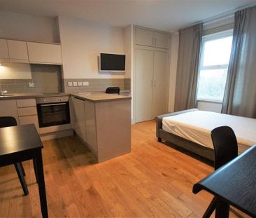 Studio to rent - Photo 6